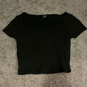 black square neck short sleeve